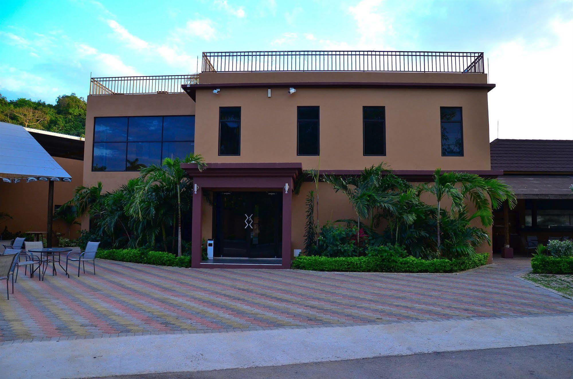 Donway, A Jamaican Style Village Montego Bay Exterior photo